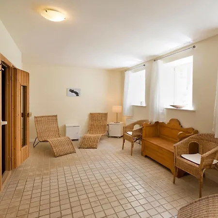 Appartement Im Erdgeschoss Des Herrenhauses *